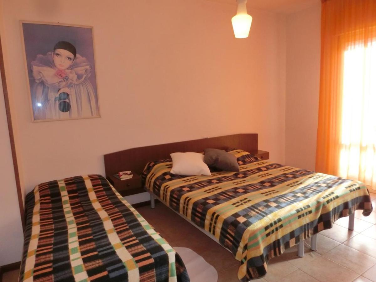 Comfy One-Bedroom Apartment With Terrace And Lift Bibione Ngoại thất bức ảnh